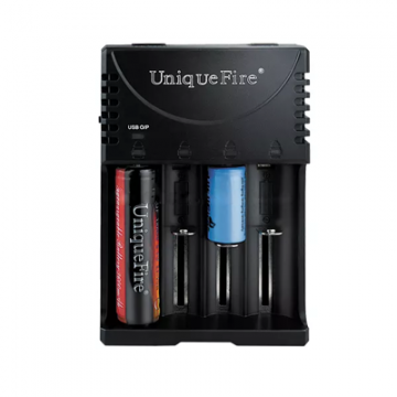  universal battery charger for 18650 and 26650 batteries